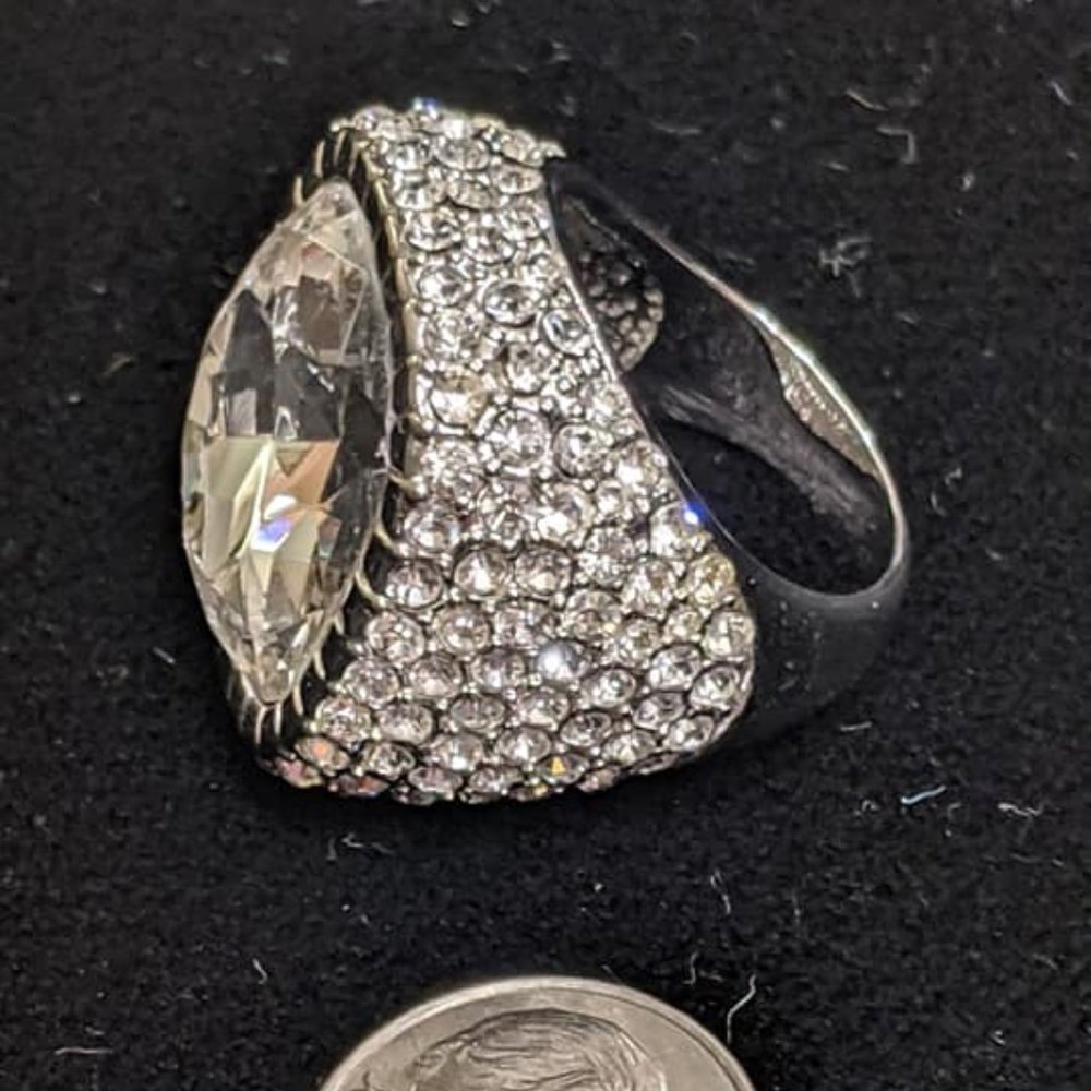 Jewels by Park Lane Big Bling Ring - New Size 9